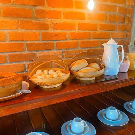 Pousada E Restaurante Casarao Passa Quatro Eksteriør billede
